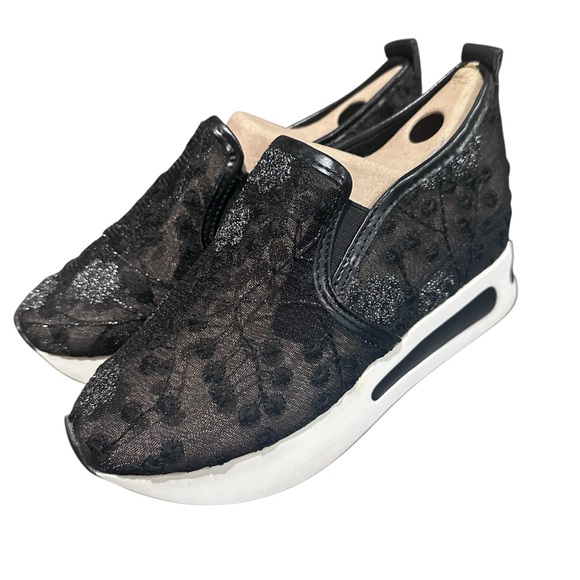 Lace Mesh Wedge Platform Sneaker 6.5 (37) Black Floral Embroidery Slip-On Shoes - Picture 2 of 9